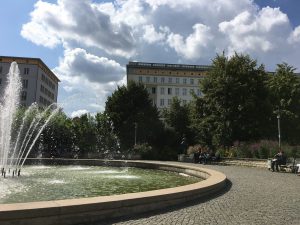 Magdeburg fountain - H2slOw